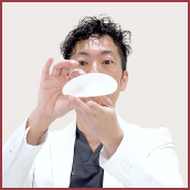 【必見】シリコンバッグ豊胸を選ぶ前に知っておきたいデメリットやリスクとは…？