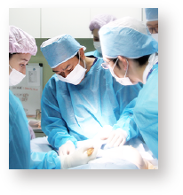 大橋昌敬医師によるTHE CLINIC 脂肪吸引技術セミナーの様子