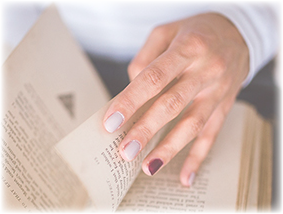 手のしわイメージ