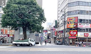 横断歩道を渡り、すき家とウォンツの間の道に入ってください。