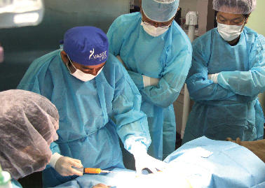 2013年9月10日、ベイザー&CRF豊胸セミナーが開催されました