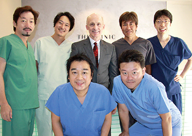 最新美容機器・サーミRFの権威であるDr.Kinneyを招き、 セミナーを行ないました