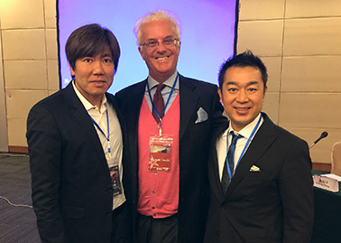 山川会長と大橋統括指導医が、北京で開催された学会に参加しました