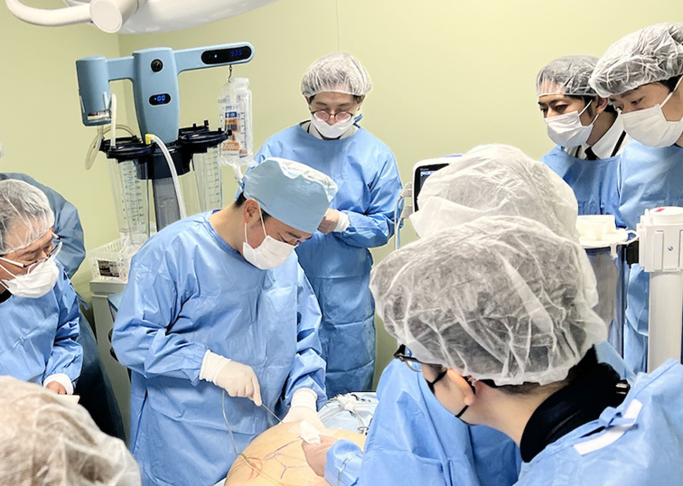 ベイザー脂肪吸引・脂肪注入豊胸のセミナーを5月19日に開催しました